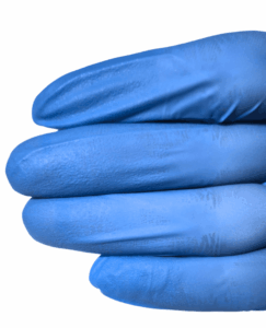 7 Poderosos beneficios de los guantes de nitrilo azul que toda industria debería conocer 2 portada nitrilo negro blog 2 1 e1772731988307